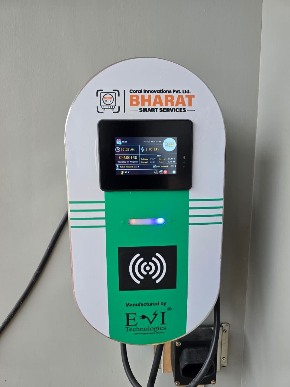 smart EV charger, electric vehicle charging technology, EV charging electricity consumption, Bharat Smart Services EV charger, smart charging load management, EV charger power adjustment, ఎలక్ట్రిక్ వాహనాల ఛార్జింగ్ విధానం, ఇంట్లో ఈవీ ఛార్జింగ్ చిట్కాలు, కరెంట్ వినియోగం తగ్గించే మార్గాలు, భారత్ స్మార్ట్ సర్వీసెస్ ఛార్జర్, విద్యుత్ లోడ్ నిర్వహణ టెక్నాలజీ, ఈవీ ఛార్జింగ్ పవర్ నియంత్రణ