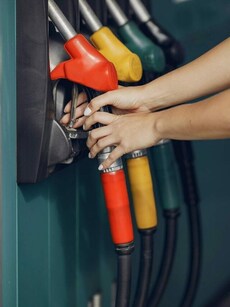 How not to get cheated at a petrol pump