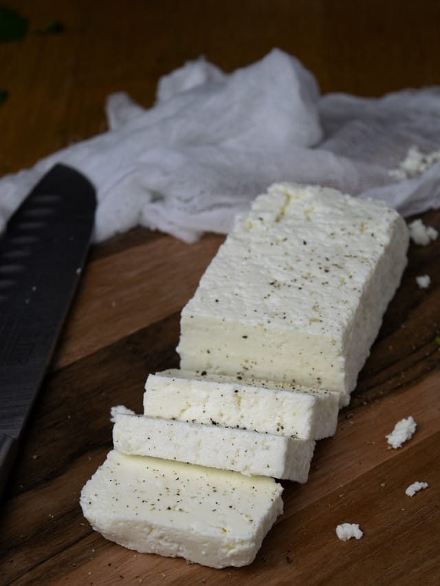 7 Benefits Of Consuming Paneer