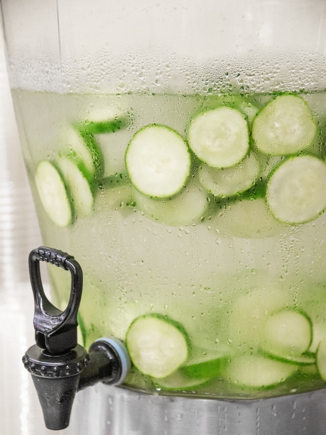 Cucumber water hotsell benefits for skin