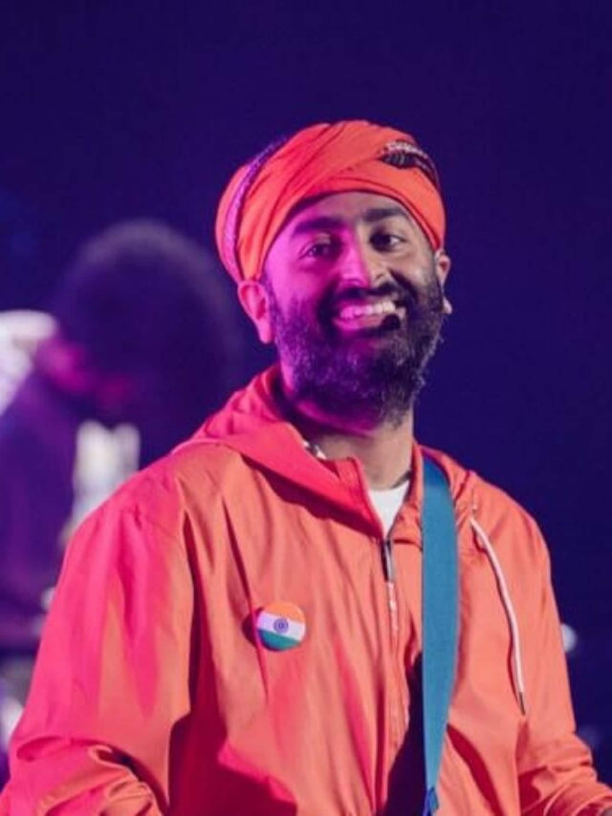 অরিজিতের দোরগোড়ায় জল-নকুলদানা কেন?