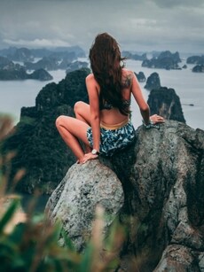 Ten romantic honeymoon destinations outside India under 1 lakh