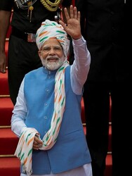 Modi to hoist tricolour for the 10th time at Red Fort – a look at other PMs who hoisted flag