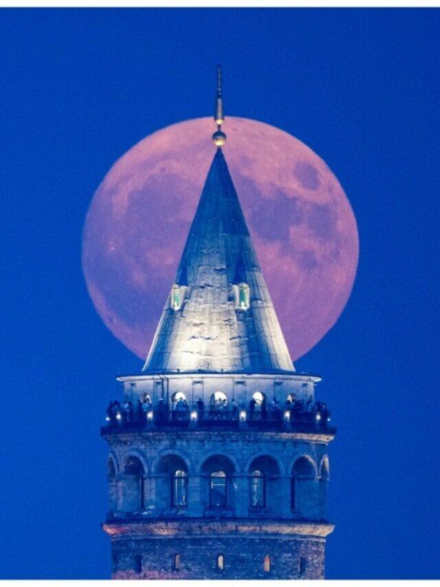 Stunning pics of Super Blue Moon from around the world