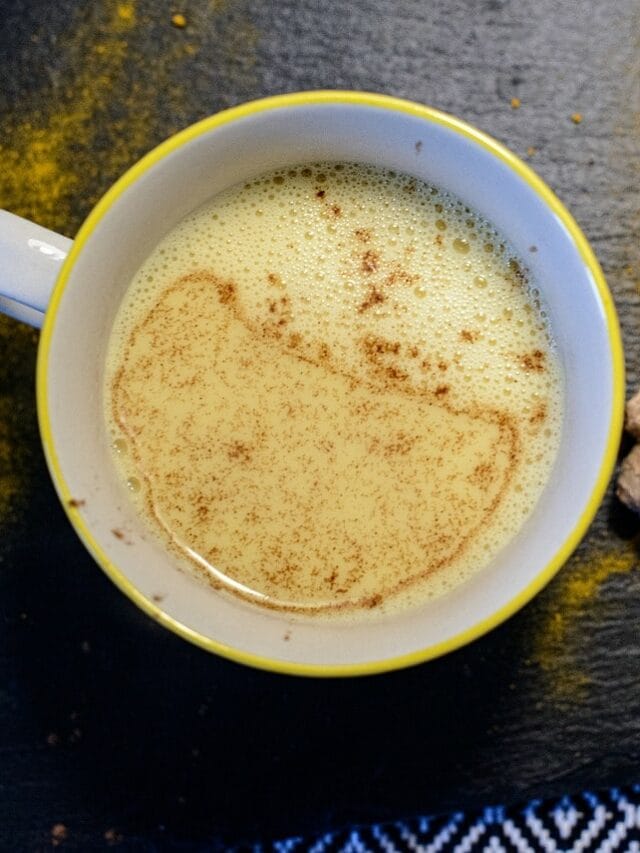 5-reasons-to-drink-turmeric-milk-before-bedtime