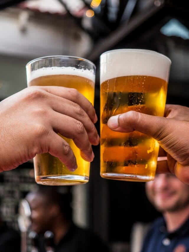 5 Surprising Benefits Of Drinking Beer