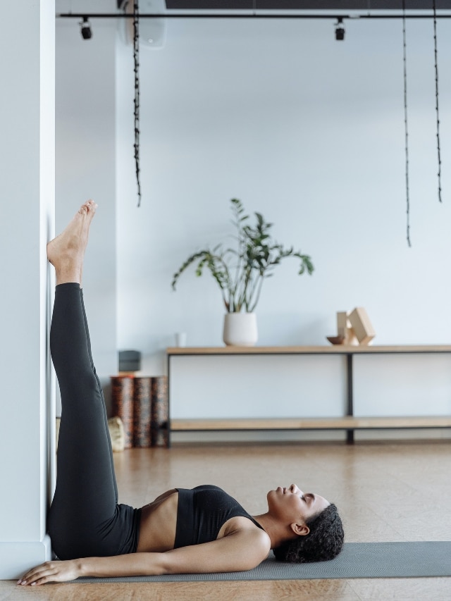 The 6 Best Yoga Poses for Bloating - Yoga Journal