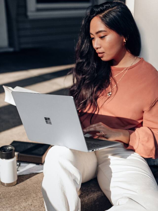 5 Zodiac Signs Who Love Messing With Their Bosses