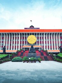 ചാണ്ടി ഉമ്മൻ മാത്രമല്ല; നിയമസഭയിൽ വേറെയുമുണ്ട് അനന്തരാവകാശികൾ