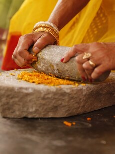 Best Indian spices in home remedies to cure cough & flu