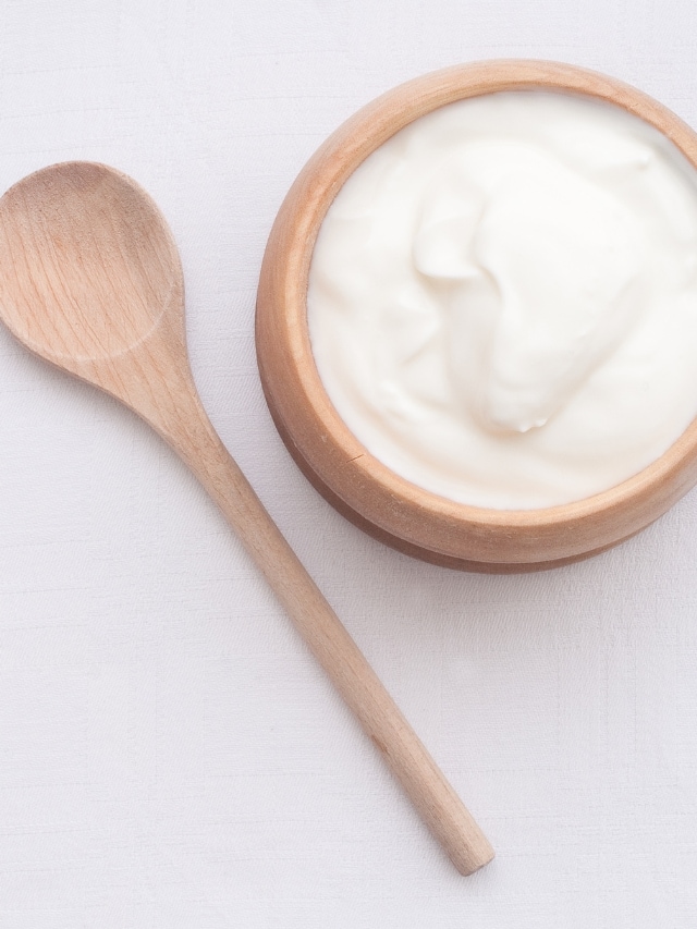 How to prepare easy 2 ingredient coconut yogurt at home 