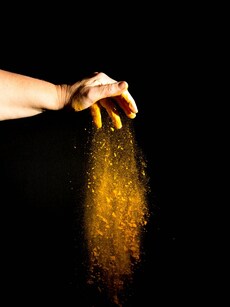 Home remedies for dry skin: Use these Indian spices in winter