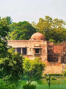 7 fun places to hang out in Delhi