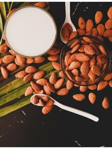 8 side effects of drinking almond milk
