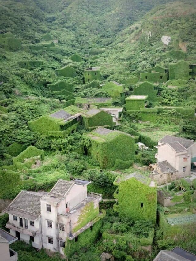 સ્વર્ગ જેવી સુંદર આ જગ્યાને કેમ કહેવાય છે ‘ભૂતિયા ગામ’?