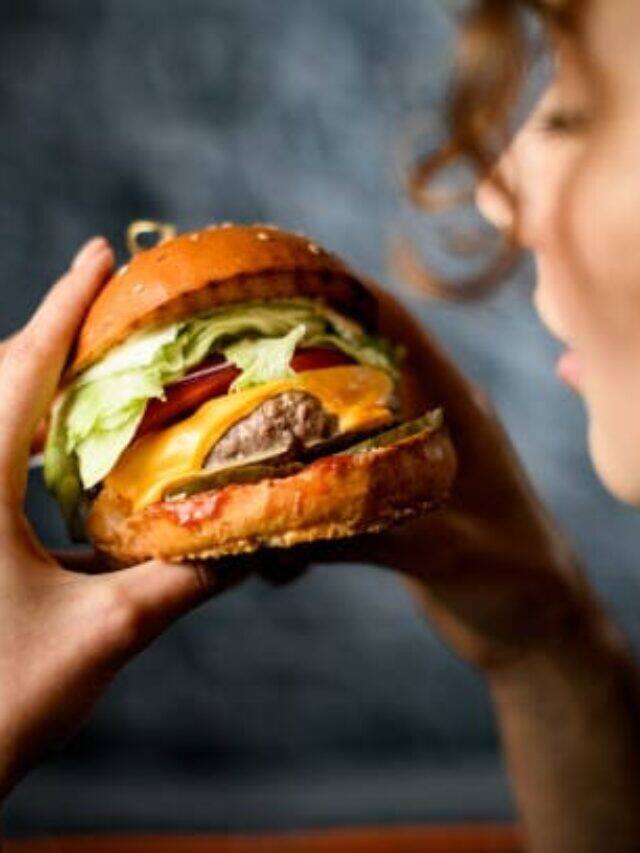 Veg Burgers Most ordered Dish On Swiggy During India Pak World Cup Match veg-burgers-most-ordered-dish-on-swiggy-during-india-pak-world-cup-match