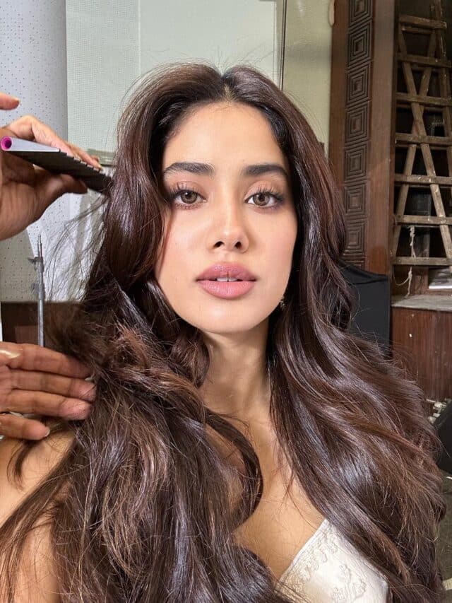 5 Janhvi Kapoor Beauty DIY Skincare Secrets