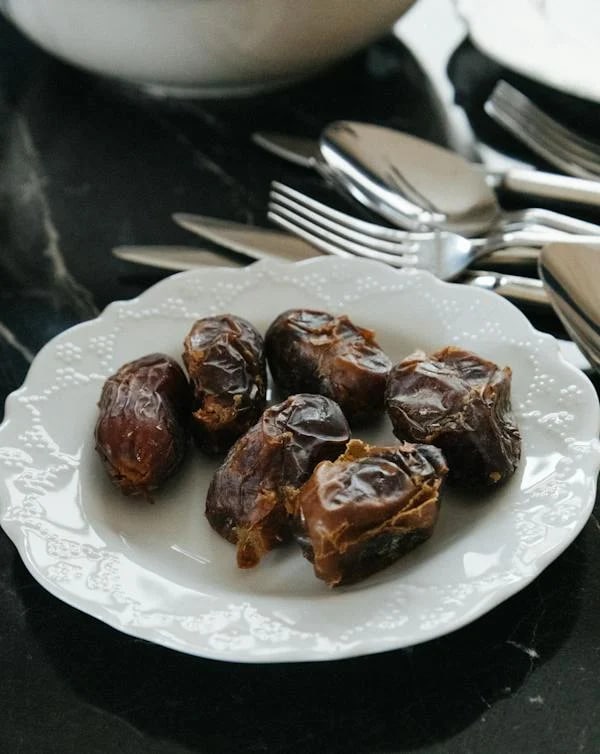 Dates: Health Benefits and Nutrition