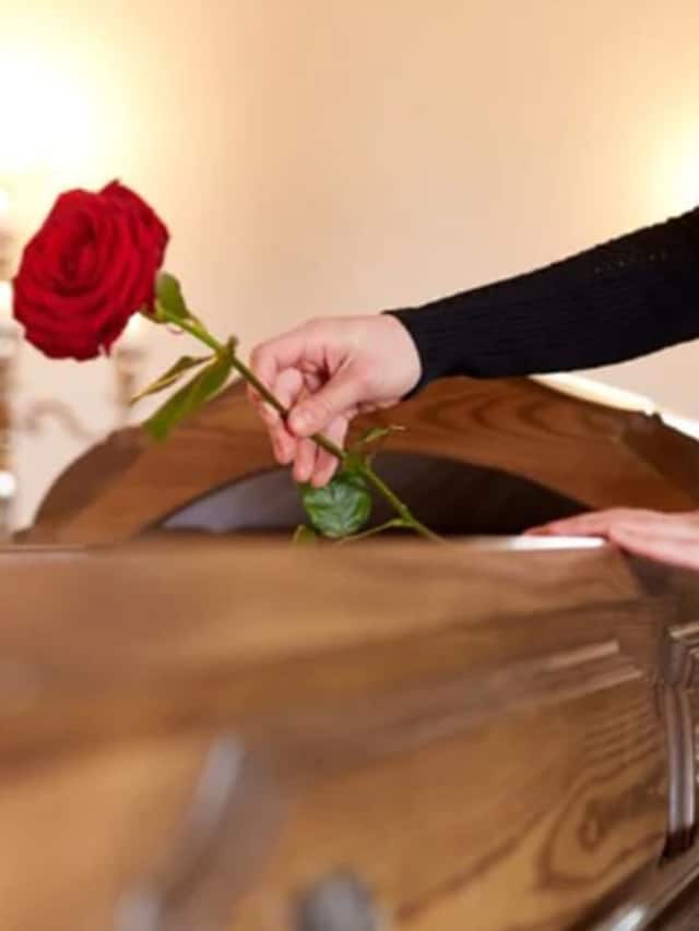 મૃતદેહના નાક-કાનમાં કેમ રુ લગાવવામાં આવે છે?