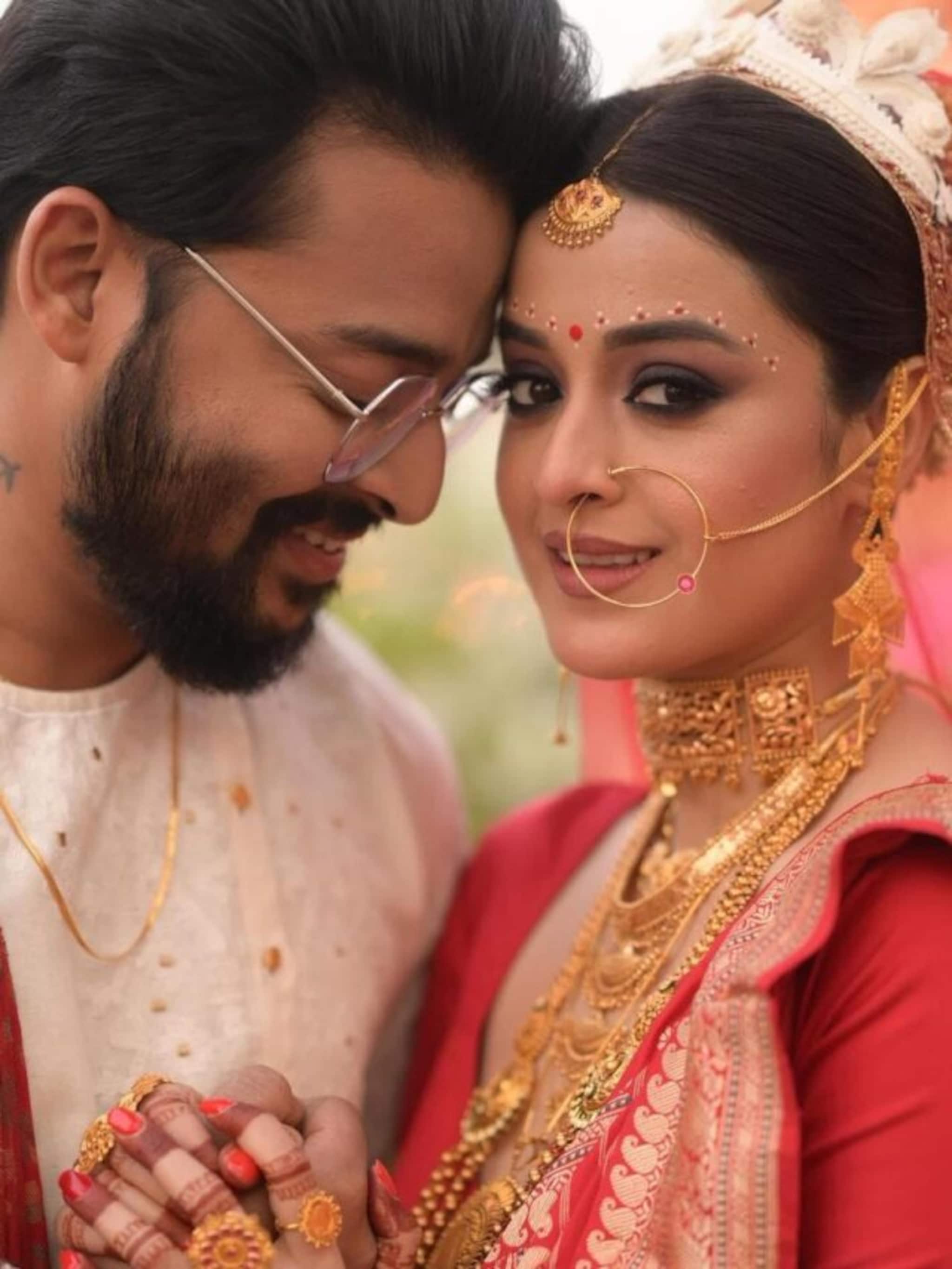 দর্শনা-সৌরভের চোখ ধাঁধানো বিয়ের ছবি