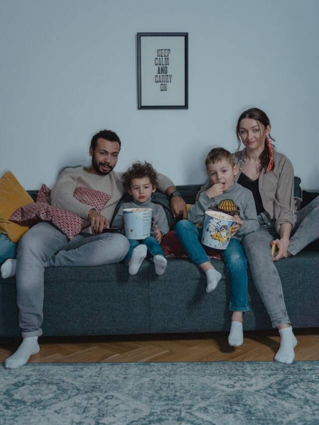 10-comedy-movies-to-watch-on-new-year-s-eve