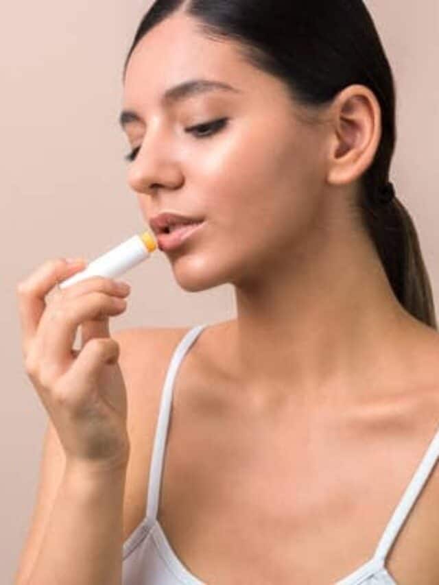 7 Ways To Keep Lips Hydrated In Winters