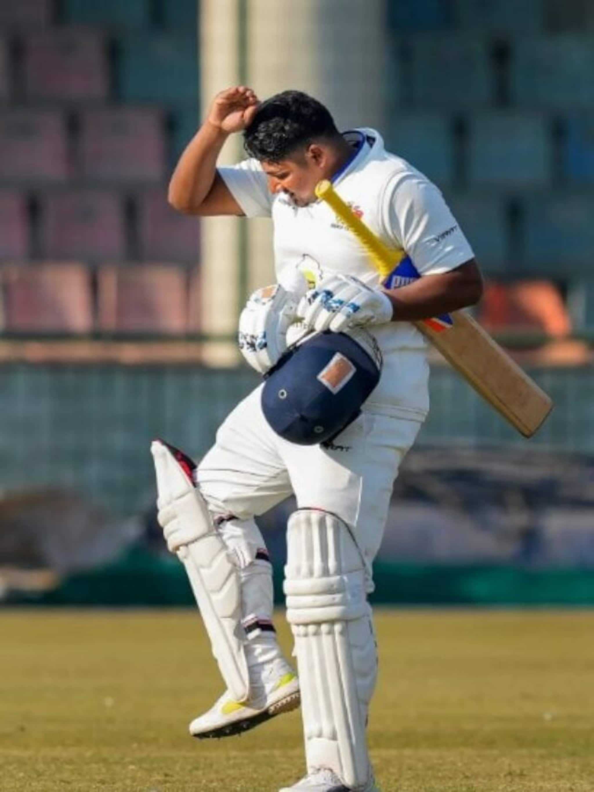 സര്‍ഫറാസ് ഖാൻ; ഇന്ത്യയുടെ പുതിയ ബാറ്റിങ് സെൻസേഷനെ കുറിച്ച് അറിയാം