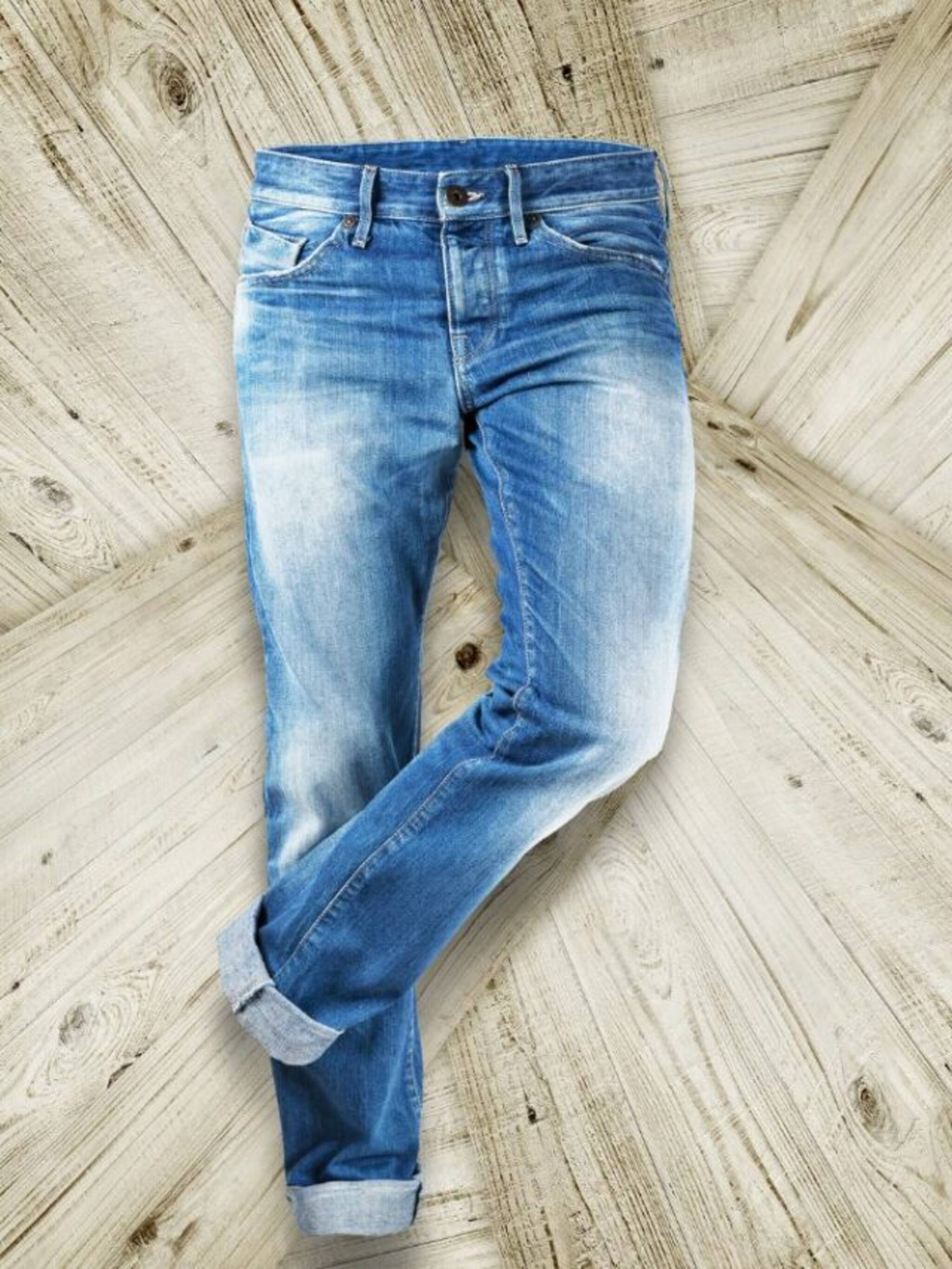 जीन्स घरी अशीच धुवा, तरच राहील नव्यासारखी!