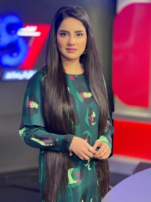 10-stunning-pakistani-female-news-anchors