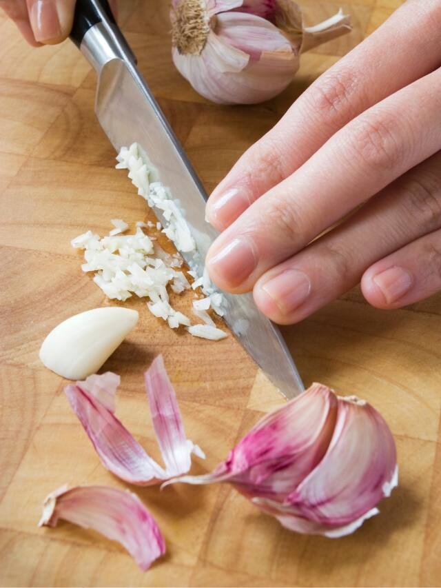 Garlic, the best home remedy for high BP, cholesterol levels