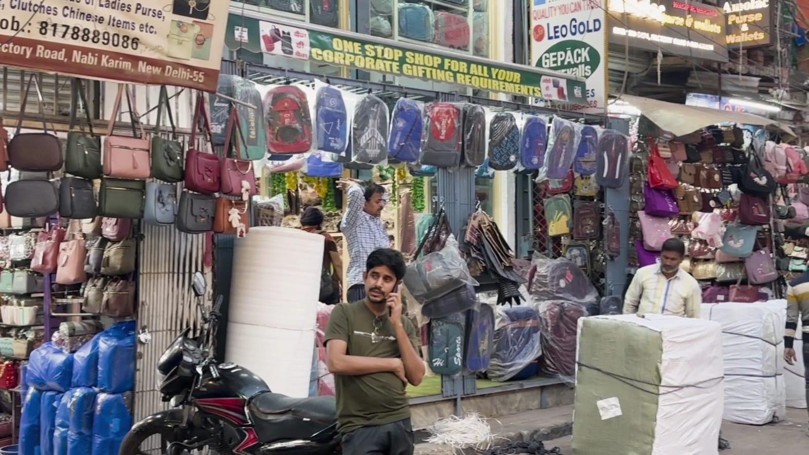 Explore the Best Bag Manufacturer in Delhi