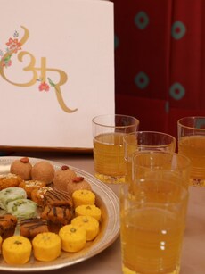 Grand welcome for Ambani guests at Jamnagar airport