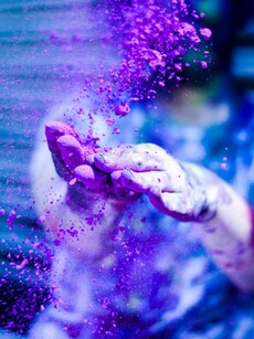 Tips to protect your skin before playing Holi