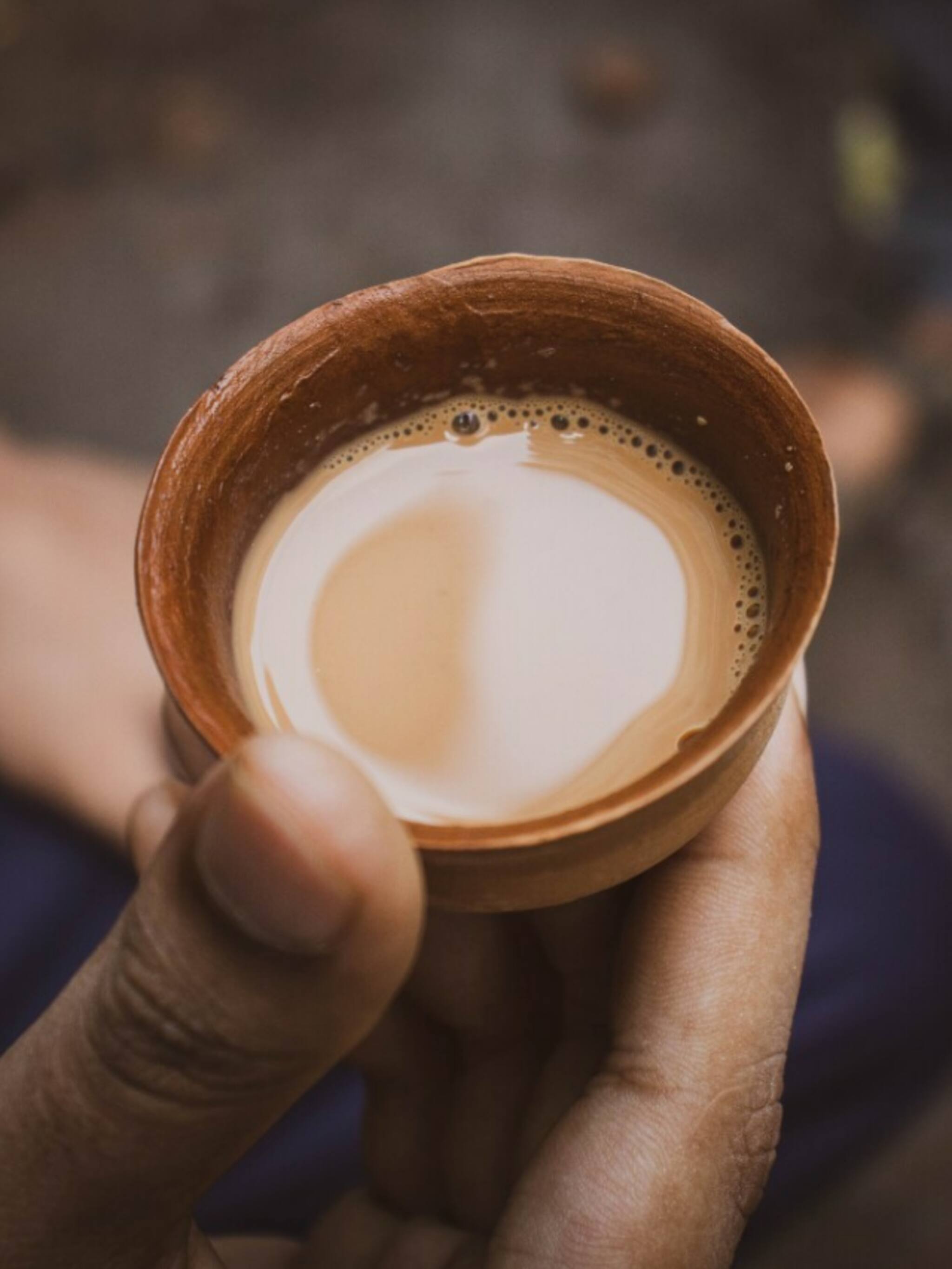 या लोकांनी सकाळी अजिबात चहा पिऊ नये!