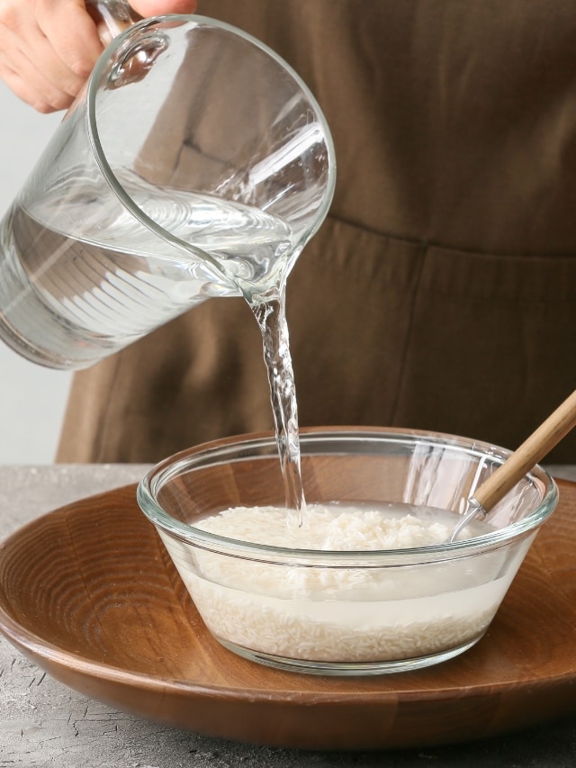 5 Amazing Benefits Of Rice Water For Your Skin