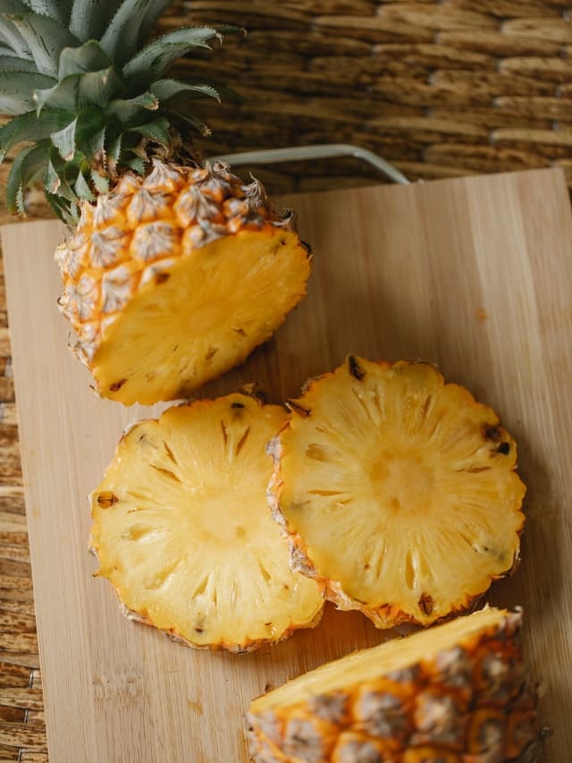 7 Benefits Of Consuming Pineapples In Summers