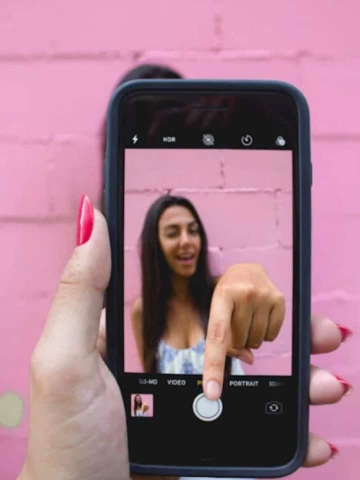 Strike a Pose! 10 hacks to take better pictures with your smartphone