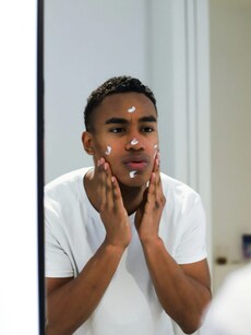 5 ways to treat sunburn at home