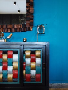 Home decor tips: How to include antique pieces in living room