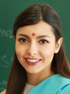 Top 10 Countries Offering Highest Salaries to English Teachers