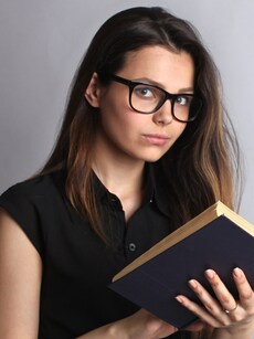 7 Essential Books to Read Before Starting a Business