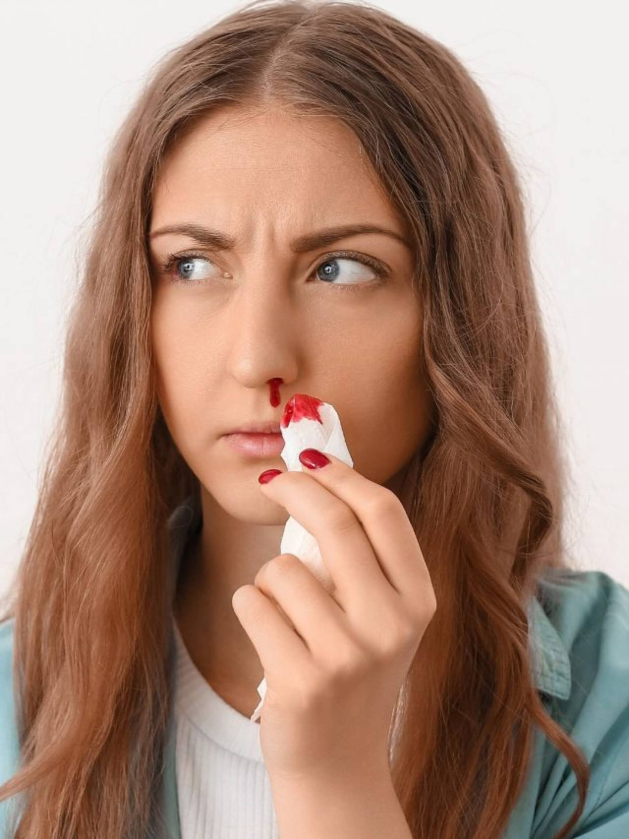 उन्हाळ्यात नाकातून रक्त आल्यास त्वरित करा हे उपाय..