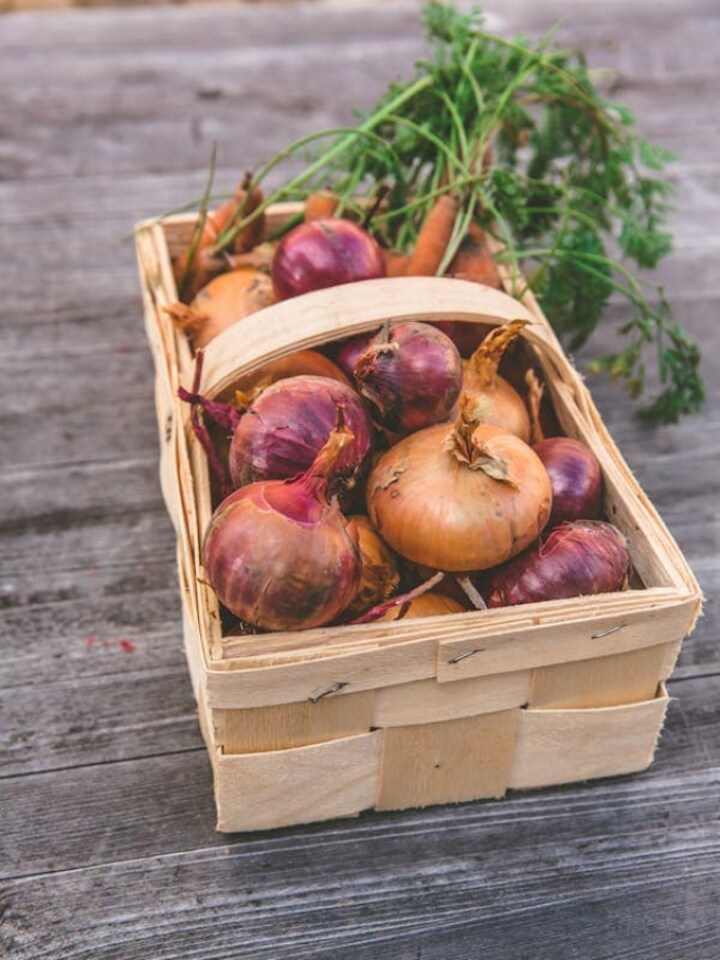 The Surprising Benefits of Eating Raw Onions in Summer