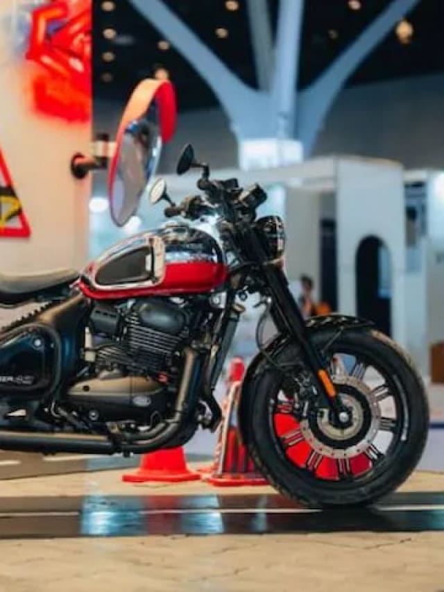 Jawa 42 Bobber Red Sheen Launched In India: See Specs, Price