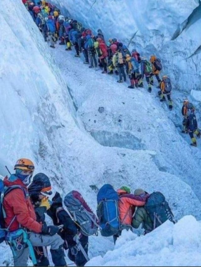 Traffic Jam On Everest: 7 Overcrowded Places To Skip In Summers