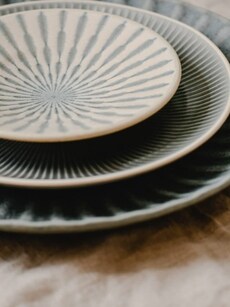 Shopping for the best dinner set? Keep these 12 tips in mind