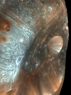 Top 10 Stunning NASA Images of Martian Moon Phobos