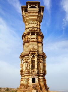 10 Must-Visit Historic Forts in India