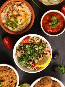 Top 10 Most-Ordered Vegetarian Dishes Online in India 2024