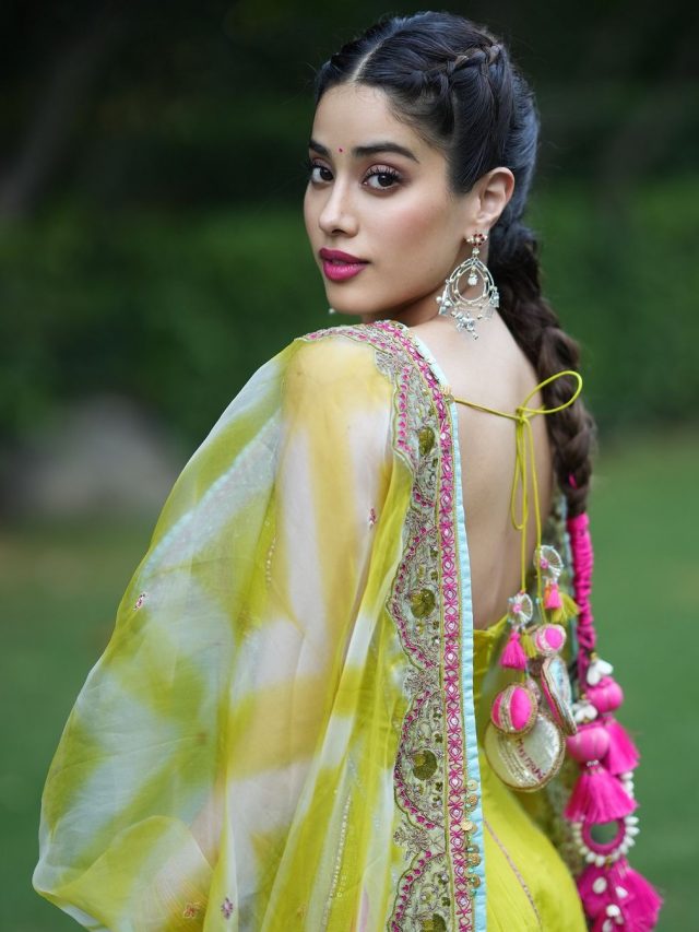 5 Janhvi Kapoor Hairstyles That are Bridesmaid Goals